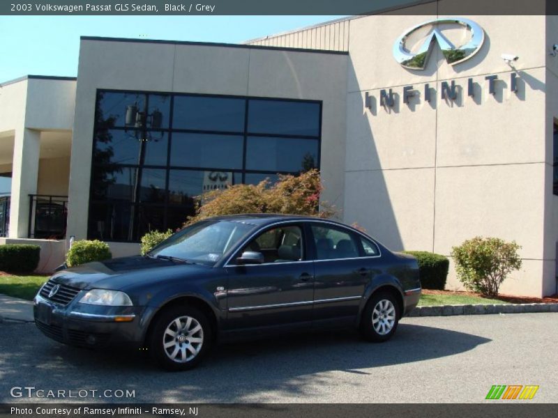 Black / Grey 2003 Volkswagen Passat GLS Sedan