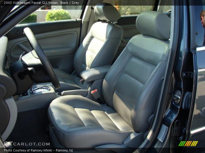 Black / Grey 2003 Volkswagen Passat GLS Sedan