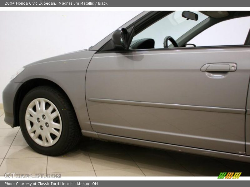 Magnesium Metallic / Black 2004 Honda Civic LX Sedan