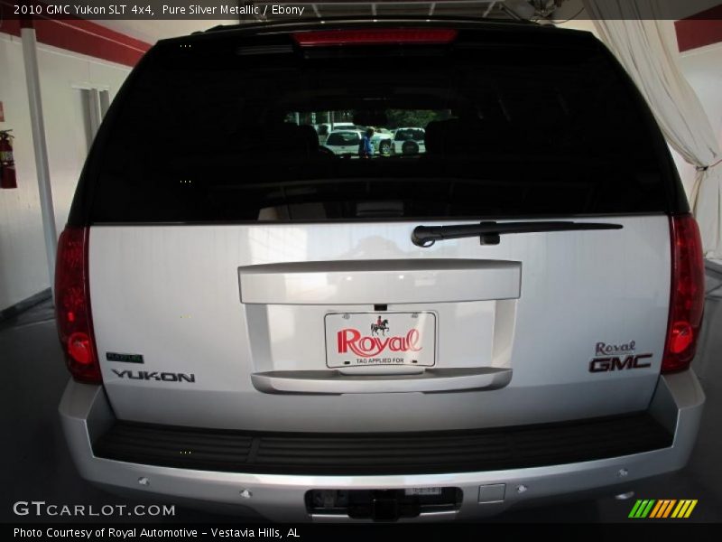 Pure Silver Metallic / Ebony 2010 GMC Yukon SLT 4x4