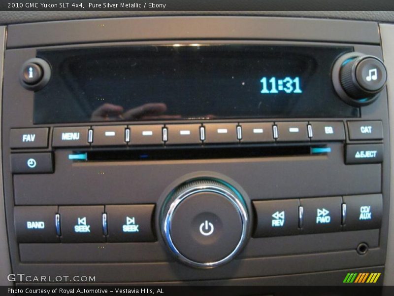 Pure Silver Metallic / Ebony 2010 GMC Yukon SLT 4x4