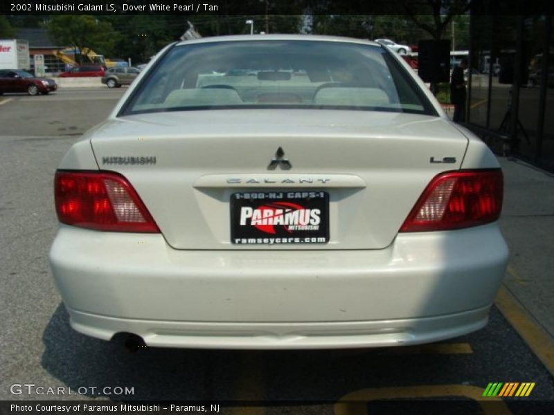 Dover White Pearl / Tan 2002 Mitsubishi Galant LS