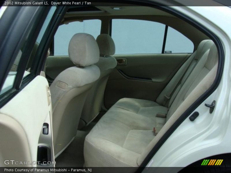 Dover White Pearl / Tan 2002 Mitsubishi Galant LS