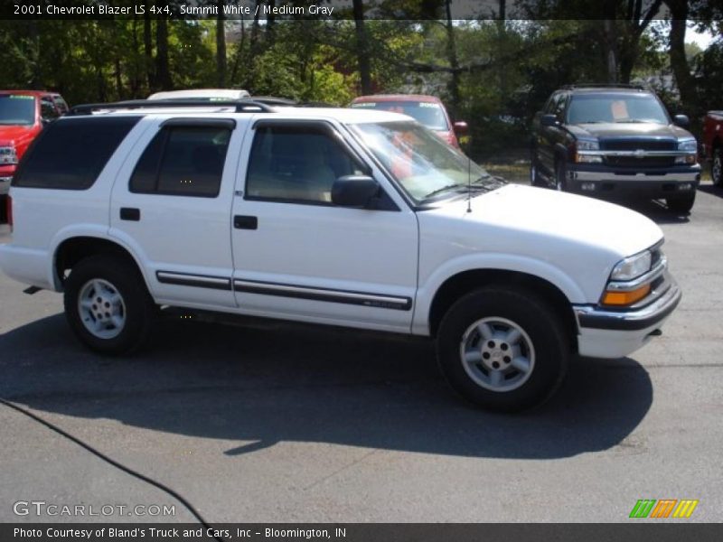 Summit White / Medium Gray 2001 Chevrolet Blazer LS 4x4