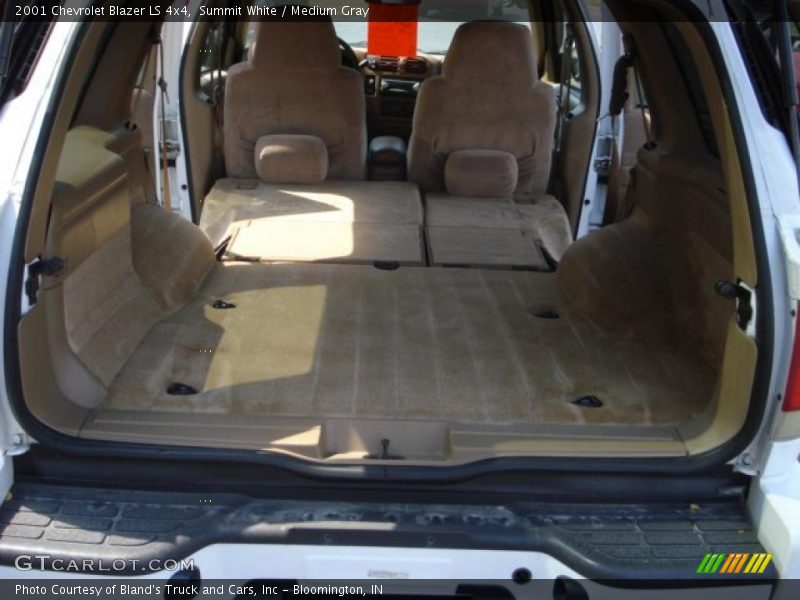Summit White / Medium Gray 2001 Chevrolet Blazer LS 4x4