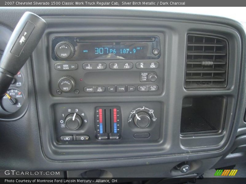 Silver Birch Metallic / Dark Charcoal 2007 Chevrolet Silverado 1500 Classic Work Truck Regular Cab