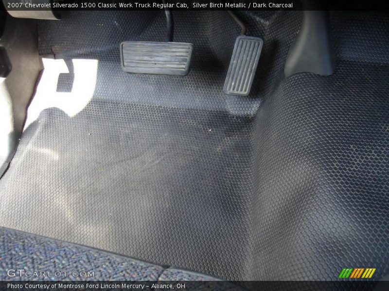 Silver Birch Metallic / Dark Charcoal 2007 Chevrolet Silverado 1500 Classic Work Truck Regular Cab