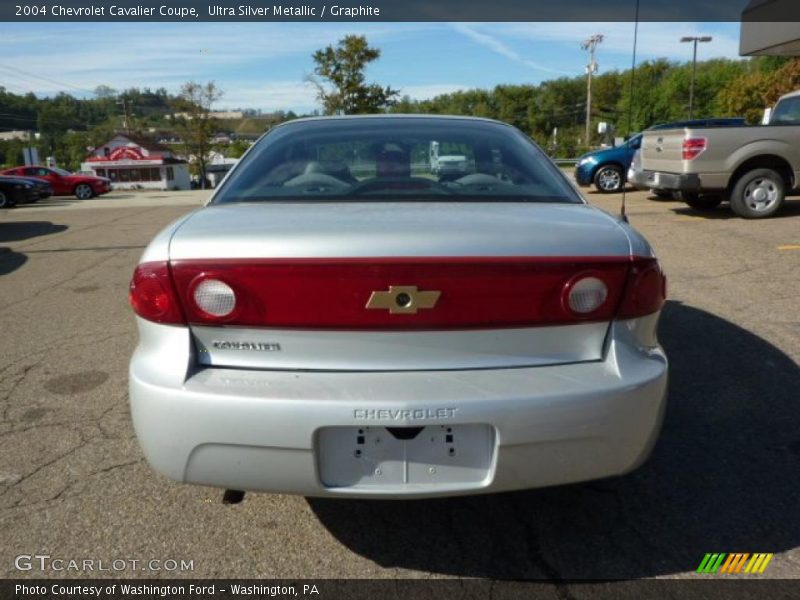Ultra Silver Metallic / Graphite 2004 Chevrolet Cavalier Coupe