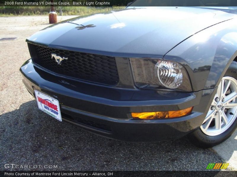 Black / Light Graphite 2008 Ford Mustang V6 Deluxe Coupe