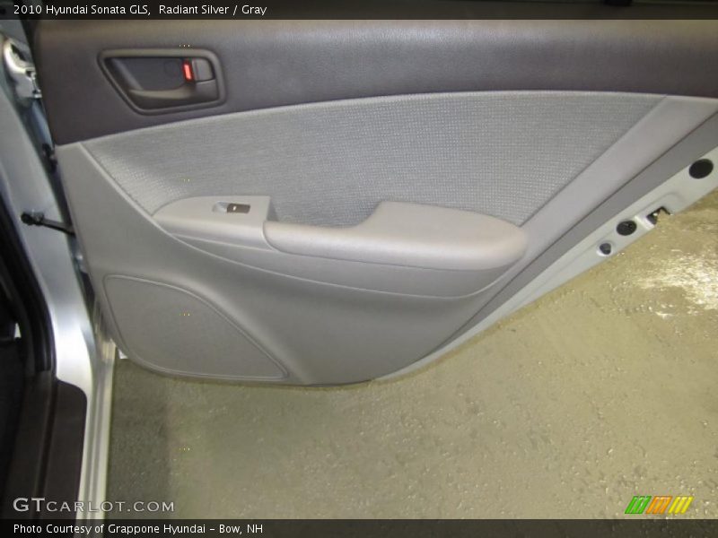Radiant Silver / Gray 2010 Hyundai Sonata GLS