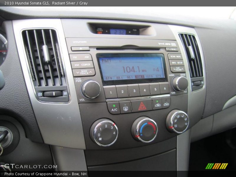 Radiant Silver / Gray 2010 Hyundai Sonata GLS
