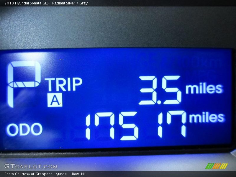 Radiant Silver / Gray 2010 Hyundai Sonata GLS