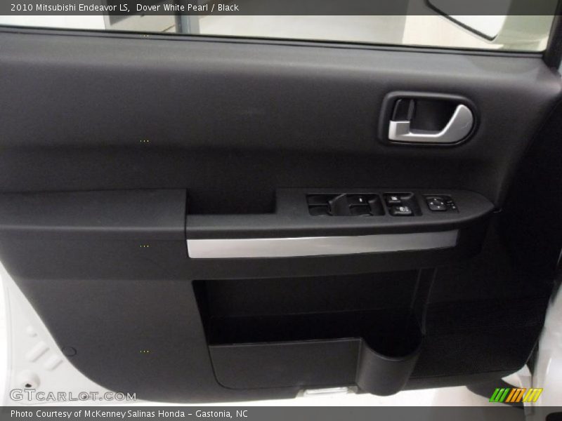 Dover White Pearl / Black 2010 Mitsubishi Endeavor LS