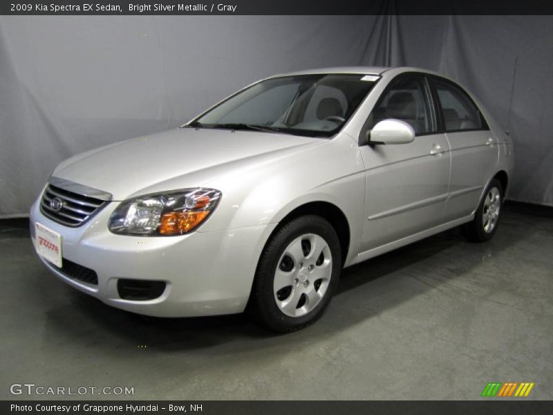 Bright Silver Metallic / Gray 2009 Kia Spectra EX Sedan