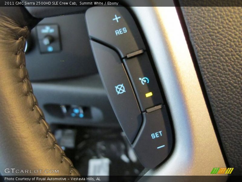 Summit White / Ebony 2011 GMC Sierra 2500HD SLE Crew Cab