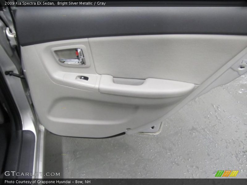 Bright Silver Metallic / Gray 2009 Kia Spectra EX Sedan