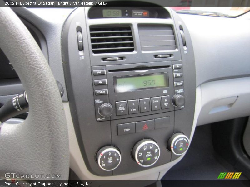 Bright Silver Metallic / Gray 2009 Kia Spectra EX Sedan