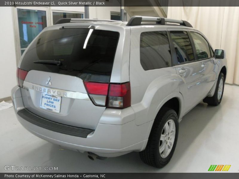 Quick Silver Metallic / Black 2010 Mitsubishi Endeavor LS
