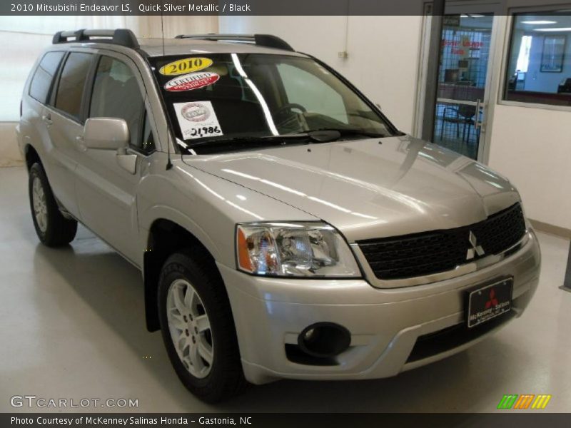 Quick Silver Metallic / Black 2010 Mitsubishi Endeavor LS