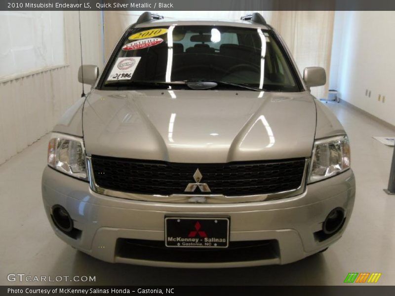 Quick Silver Metallic / Black 2010 Mitsubishi Endeavor LS
