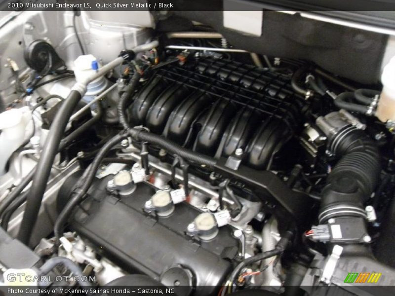 Quick Silver Metallic / Black 2010 Mitsubishi Endeavor LS