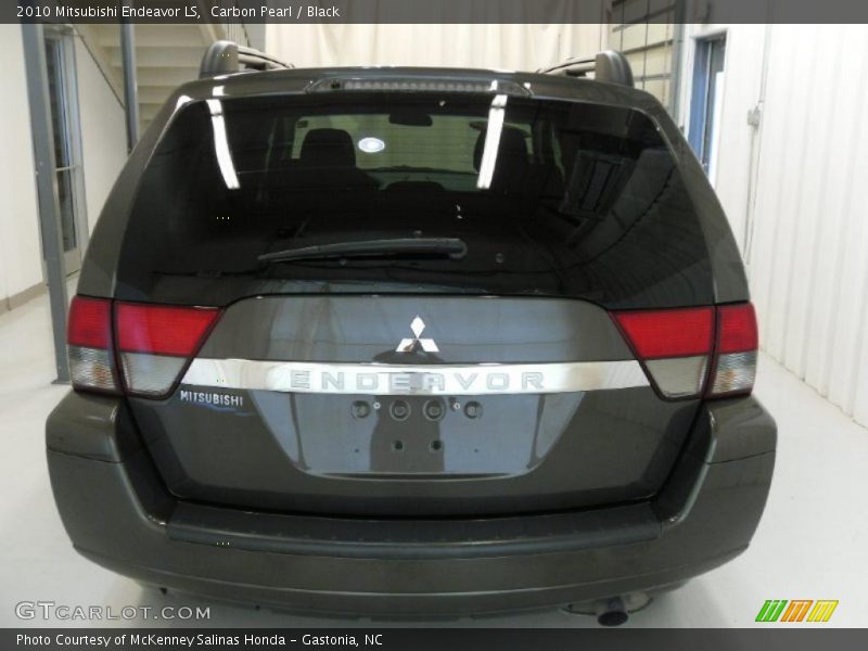 Carbon Pearl / Black 2010 Mitsubishi Endeavor LS