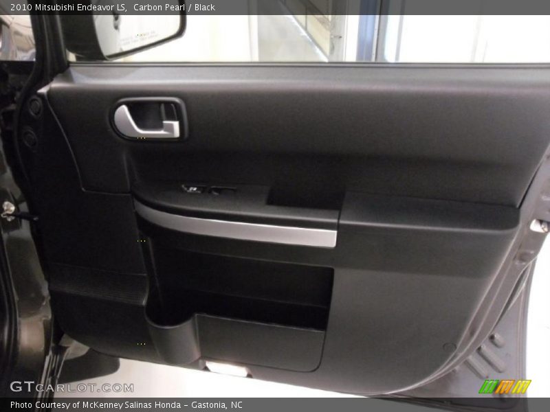Carbon Pearl / Black 2010 Mitsubishi Endeavor LS