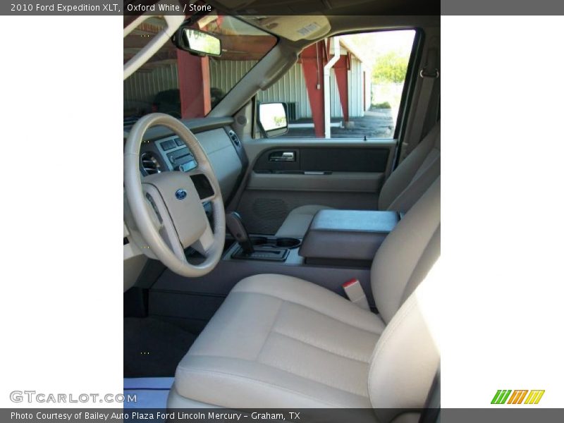 Oxford White / Stone 2010 Ford Expedition XLT