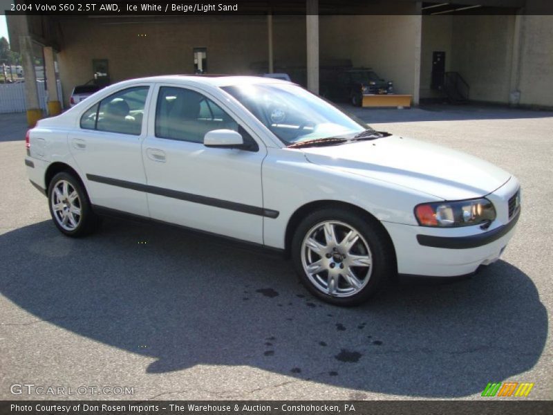 Ice White / Beige/Light Sand 2004 Volvo S60 2.5T AWD