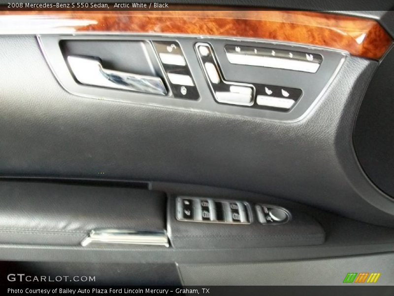 Arctic White / Black 2008 Mercedes-Benz S 550 Sedan