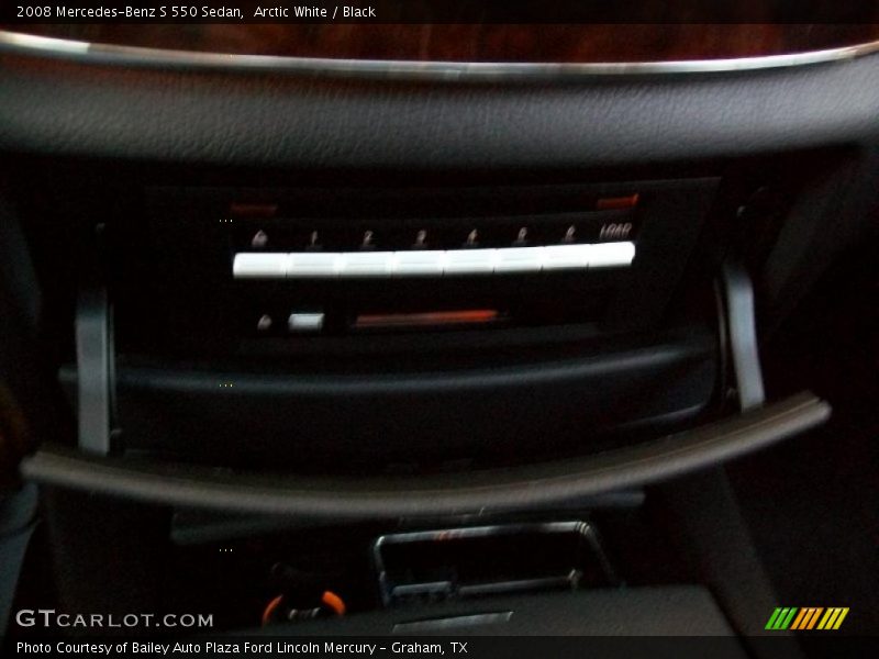 Arctic White / Black 2008 Mercedes-Benz S 550 Sedan