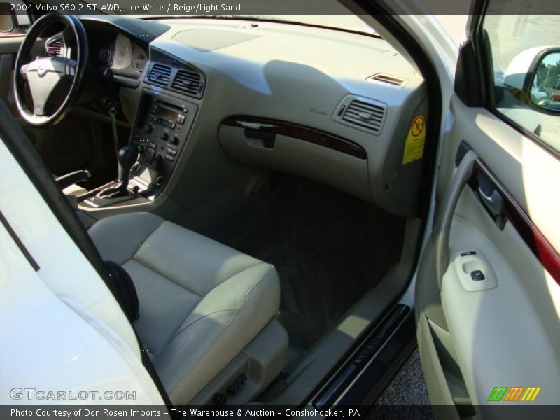Ice White / Beige/Light Sand 2004 Volvo S60 2.5T AWD