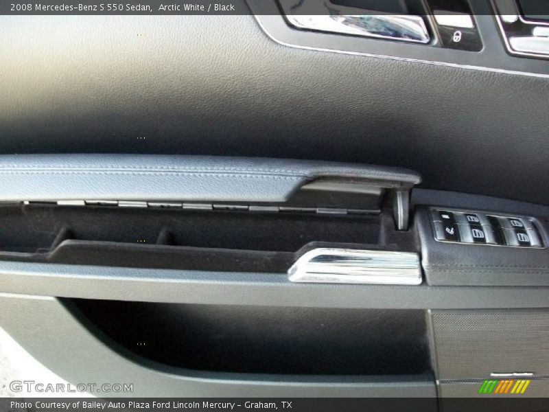 Arctic White / Black 2008 Mercedes-Benz S 550 Sedan