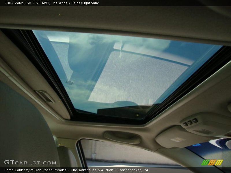 Ice White / Beige/Light Sand 2004 Volvo S60 2.5T AWD