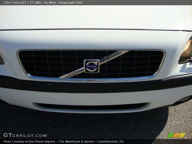 Ice White / Beige/Light Sand 2004 Volvo S60 2.5T AWD