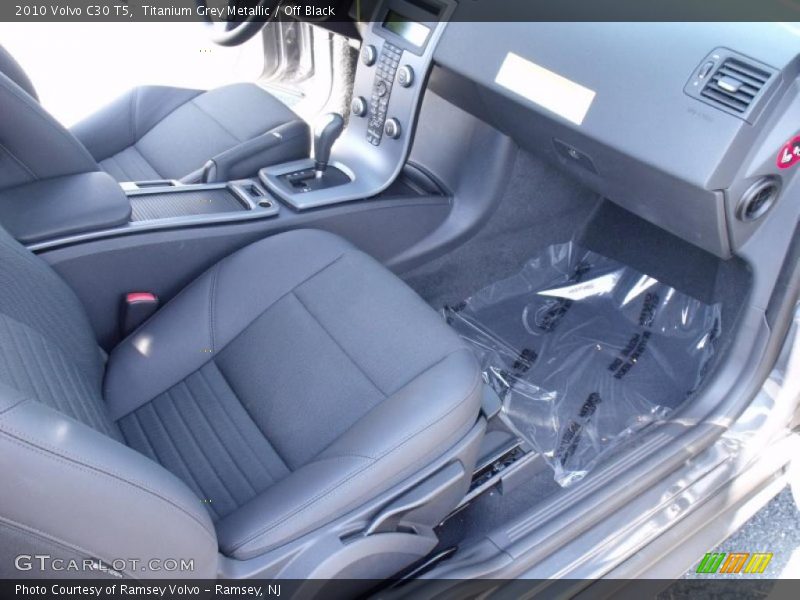 Titanium Grey Metallic / Off Black 2010 Volvo C30 T5