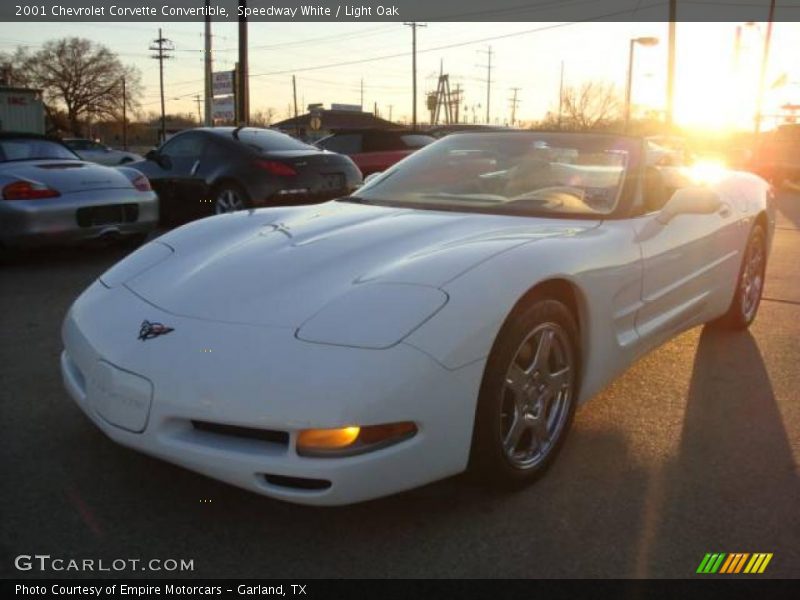 Speedway White / Light Oak 2001 Chevrolet Corvette Convertible