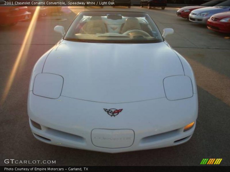 Speedway White / Light Oak 2001 Chevrolet Corvette Convertible