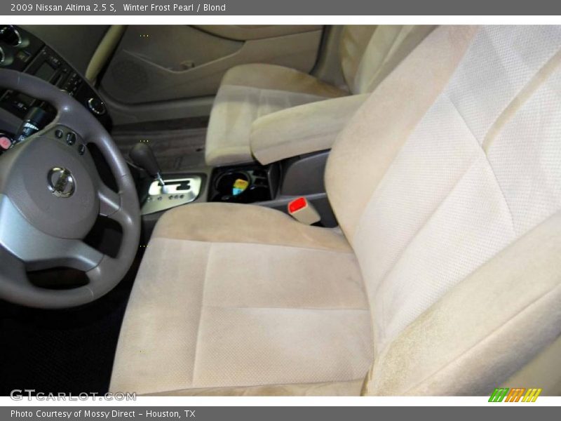 Winter Frost Pearl / Blond 2009 Nissan Altima 2.5 S