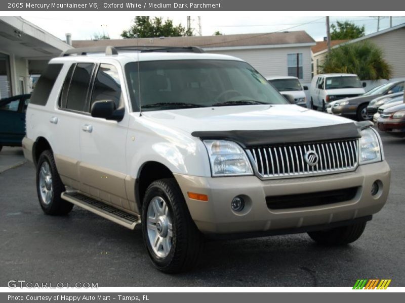 Oxford White / Medium Dark Parchment 2005 Mercury Mountaineer V6