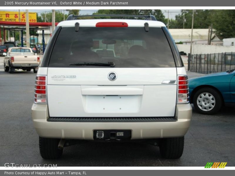 Oxford White / Medium Dark Parchment 2005 Mercury Mountaineer V6