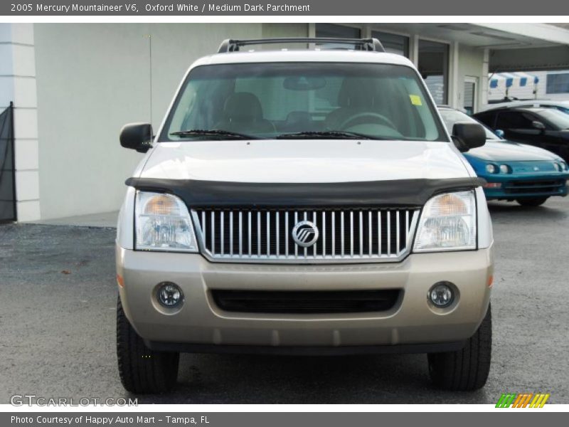 Oxford White / Medium Dark Parchment 2005 Mercury Mountaineer V6