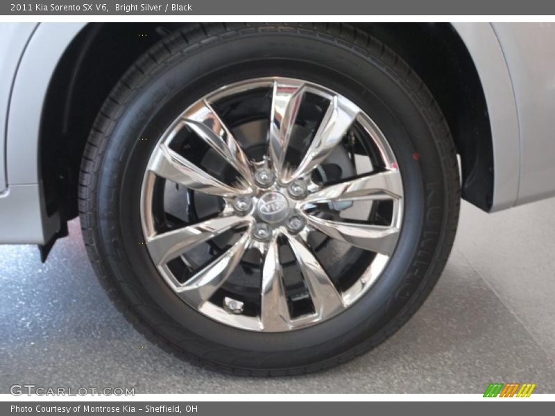 Bright Silver / Black 2011 Kia Sorento SX V6