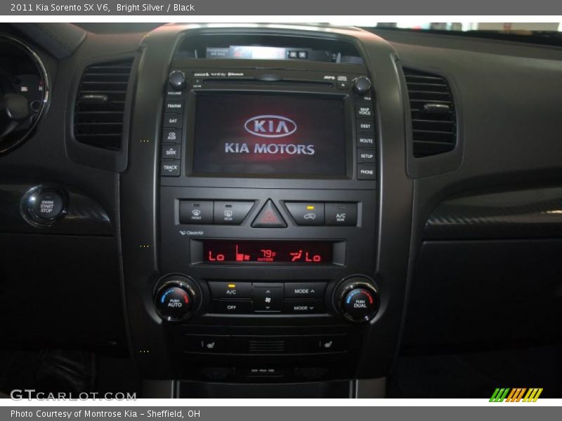 Bright Silver / Black 2011 Kia Sorento SX V6