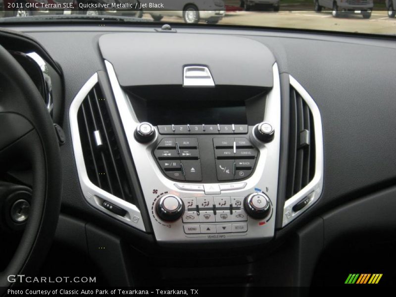 Quicksilver Metallic / Jet Black 2011 GMC Terrain SLE