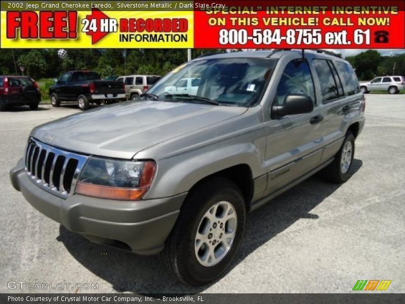 Silverstone Metallic / Dark Slate Gray 2002 Jeep Grand Cherokee Laredo