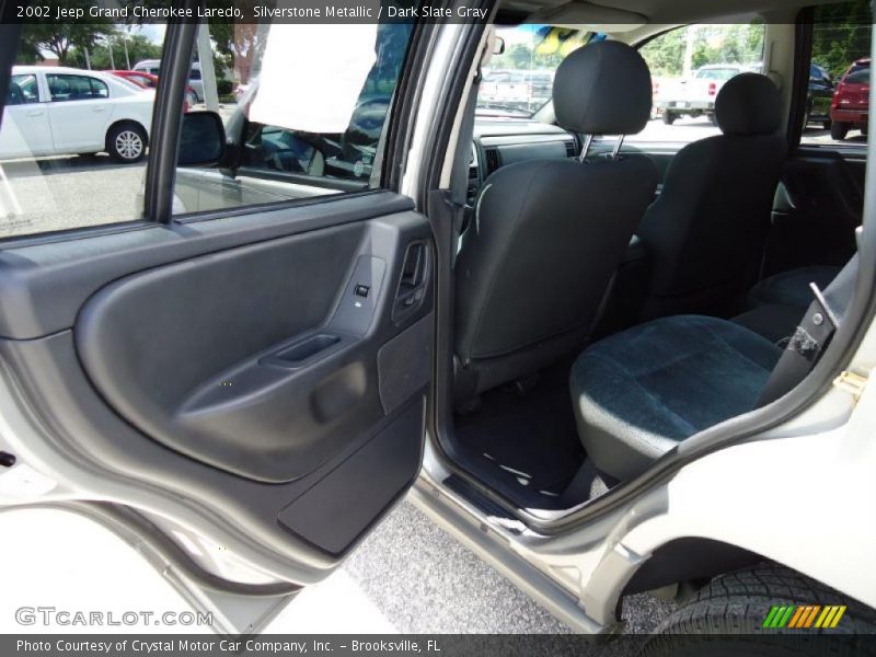 Silverstone Metallic / Dark Slate Gray 2002 Jeep Grand Cherokee Laredo