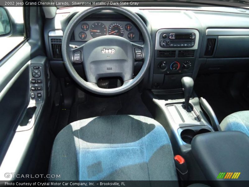 Silverstone Metallic / Dark Slate Gray 2002 Jeep Grand Cherokee Laredo