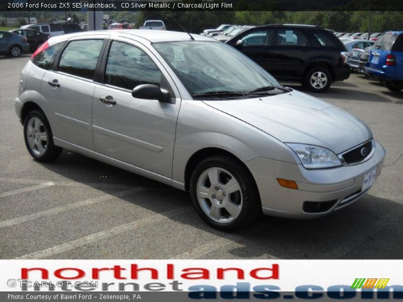CD Silver Metallic / Charcoal/Light Flint 2006 Ford Focus ZX5 SES Hatchback