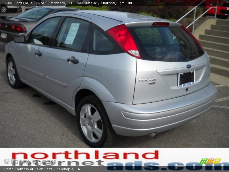 CD Silver Metallic / Charcoal/Light Flint 2006 Ford Focus ZX5 SES Hatchback